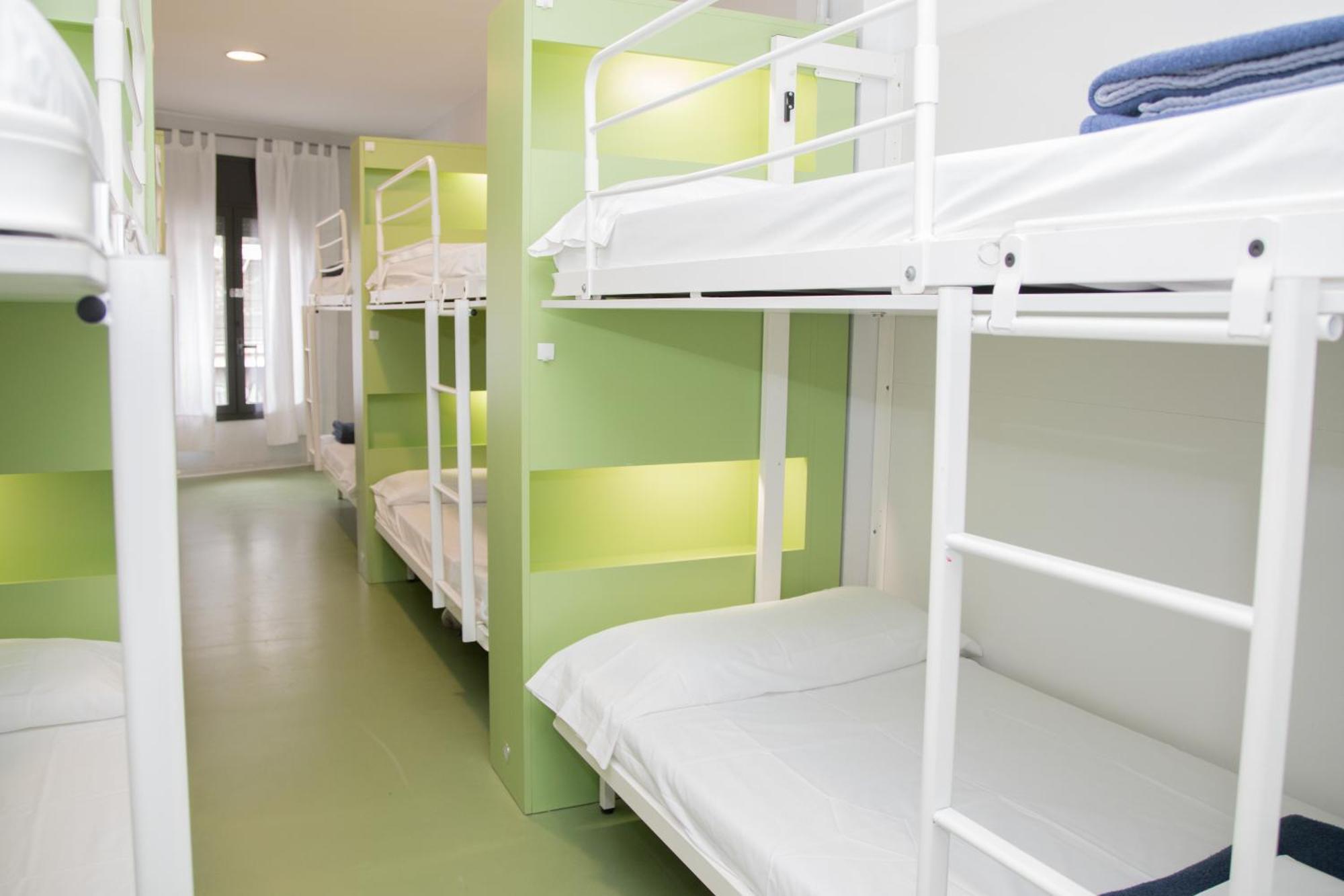 Sant Jordi Hostels Sagrada Familia Барселона Стая снимка